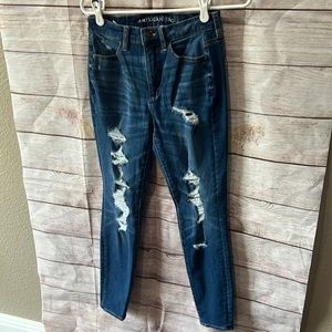 American Eagle super high rise legging. Woman’s size 4 with tattered look